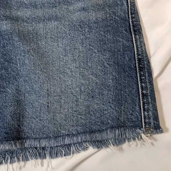 We The Free Full Zip Denim Frayed Hem Mini Skirt, Color Blue (Dark Wash) Size 24 - Picture 9 of 16